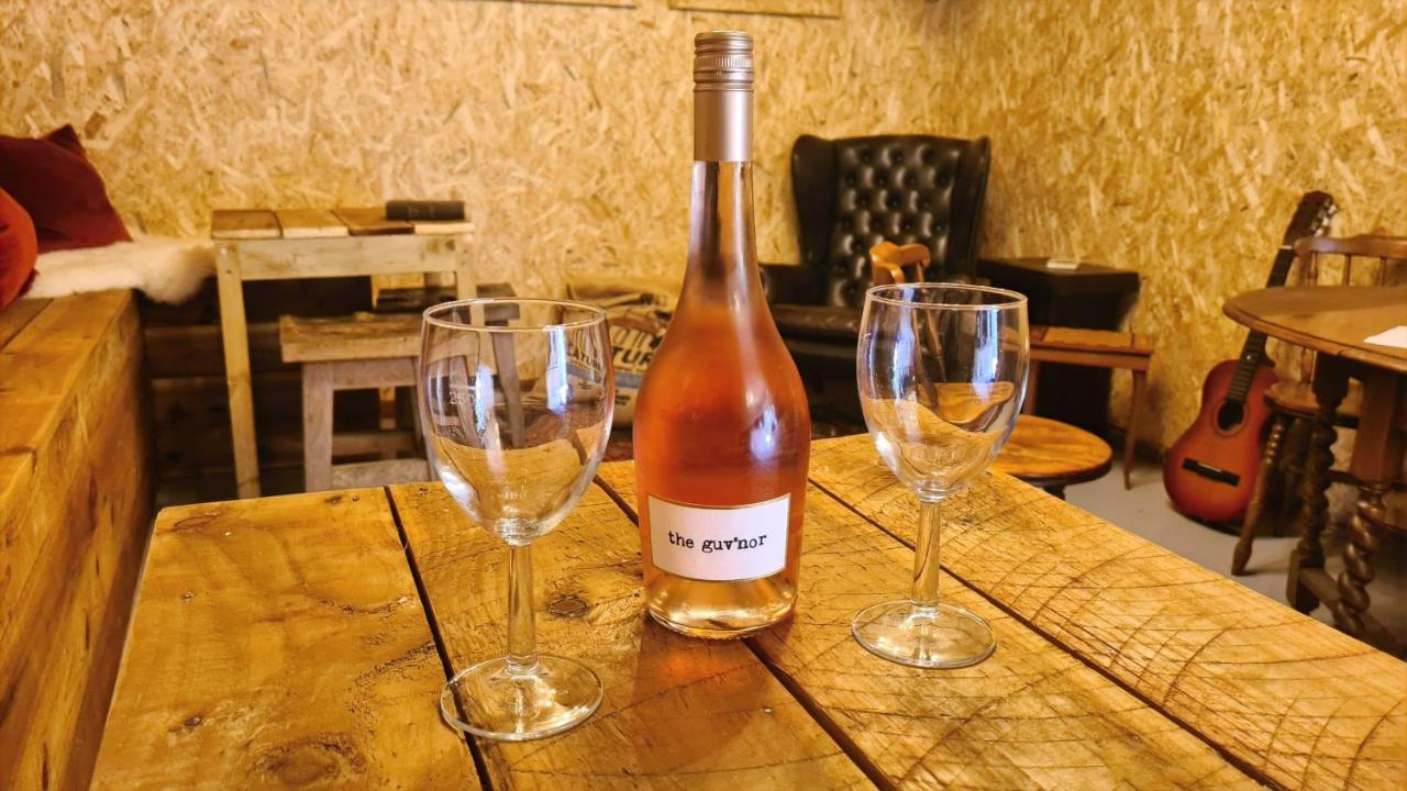 Horsley Hale Farm Glamping Hotel อีลี ภายนอก รูปภาพ